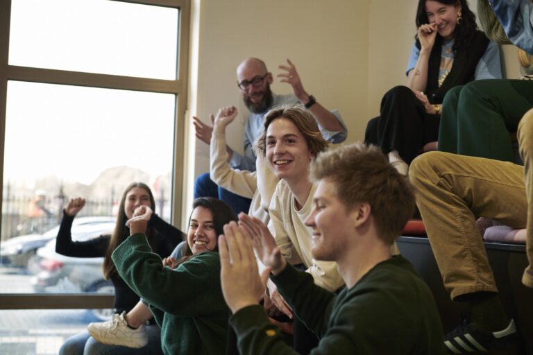 Staat van het onderwijs 2024: De uitdagingen en Kansen van het Nederlandse Onderwijs